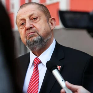 JUDr. Štefan Harabin: Vojna a mier
