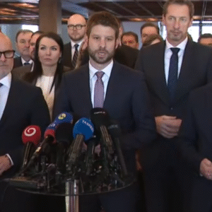 Opozícia rozohrala veľmi nebezpečnú hru