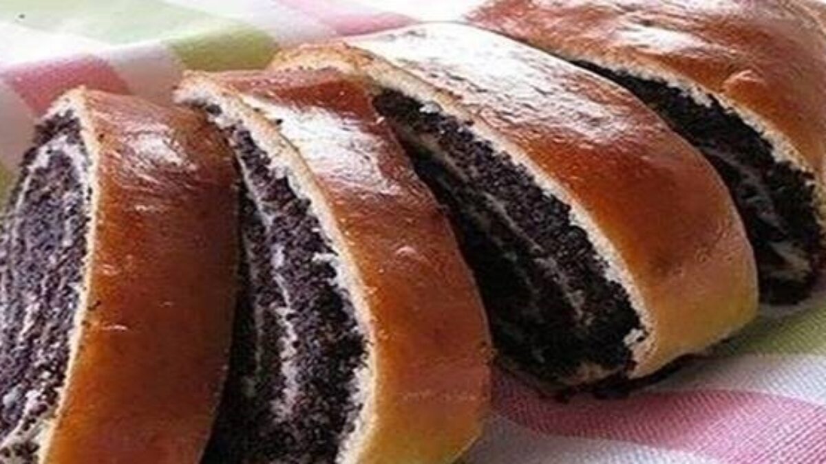 VEĽKONOČNÝ makový závin, ktorý jednoducho vždy chutí ako od babičky