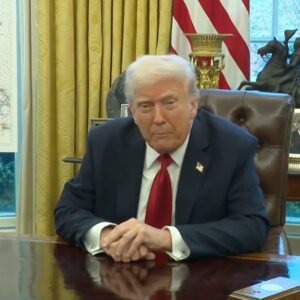 Donald Trump oznamil 25% clá na autá montované v zámorí