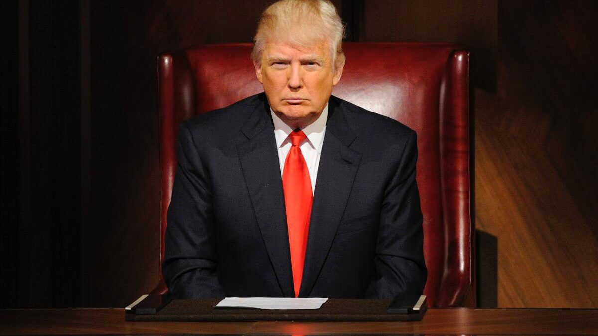 Donald Trump žiada Senát o povolenie zaútočiť na Irán