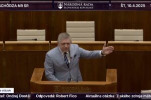MÁME TU PSYCHICKY LABILNÝCH POLICAJTOV, KTORÍ CHCÚ NAŠOU KRVOU KRSTIŤ SVOJU KNIH...
