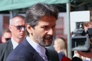 R. KALIŇÁK: OPOZÍCII SA ASI LEN O BRATISLAVSKEJ „KUKURICI“ SNÍVA