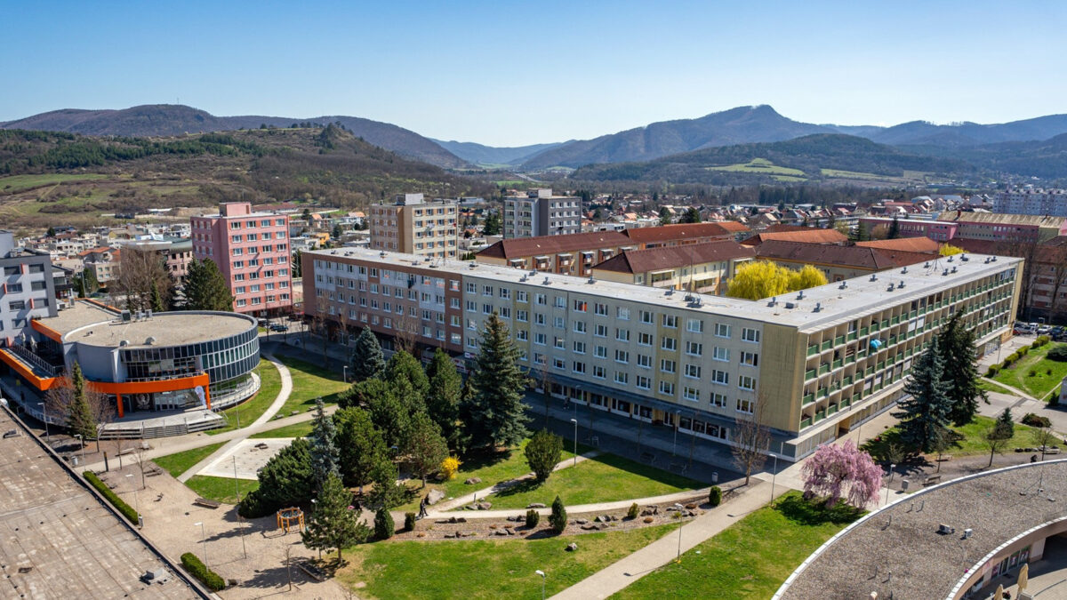 Mesto Žiar nad Hronom: Biskupský kaštieľ ostáva aj počas leta pre verejnosť uzavretý
