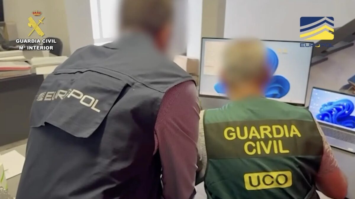 V Španielsku rozbili podvodný gang s investíciami do kryptomien po tom, čo podviedol 5 000 obetí na celom svete.