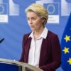 Euractiv: 74 poslancov podporilo návrh na vyslovenie nedôvery Ursule von der Ley...