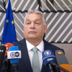 Maďarský premiér Viktor Orbán vo štvrtok počas summitu v Bruseli vyzval na „vzbu...