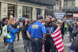 Ľudia vyšli do ulíc New Yorku na protest proti politike Trumpovej administratívy