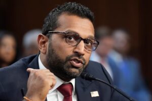 Kash Patel: Los Angeles je obliehané zločincami a my obnovíme zákon a poriadok