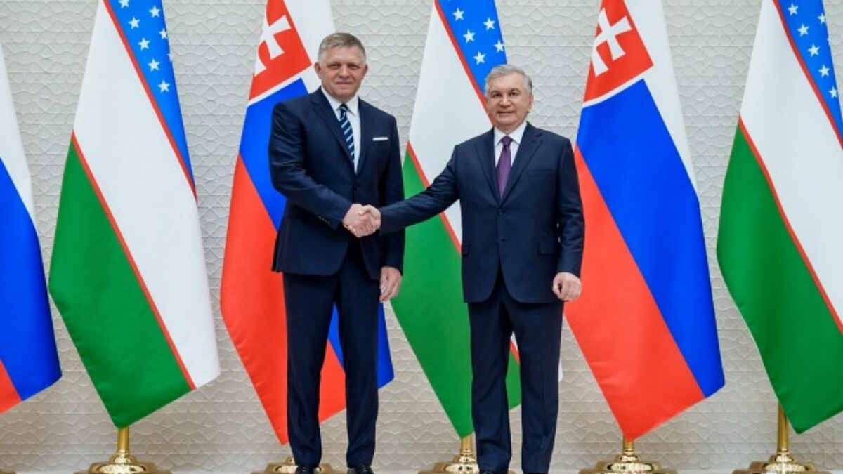 Fico rokoval s prezidentom Uzbekistanu o hospodárskej spolupráci, ambíciou je zvýšiť vzájomný obrat na 100 miliónov eur – VIDEO, FOTO