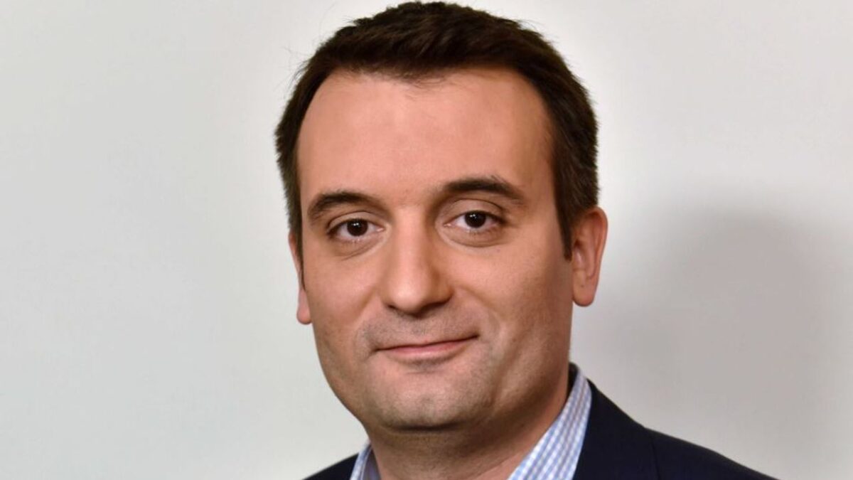 Florian Philippot spustil ostrý útok na prezidenta Emmanuela Macrona a obvinil ho z ochromovania francúzskej armády