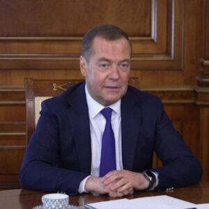 Dmitrij Medvedev: Naše ozbrojené sily spustili ofenzívu v Dnepropetrovskej oblas...