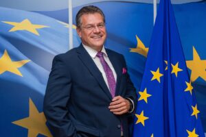 Slovenská národna strana požiada predsedu vlády Slovenskej republiky, aby sa obr...