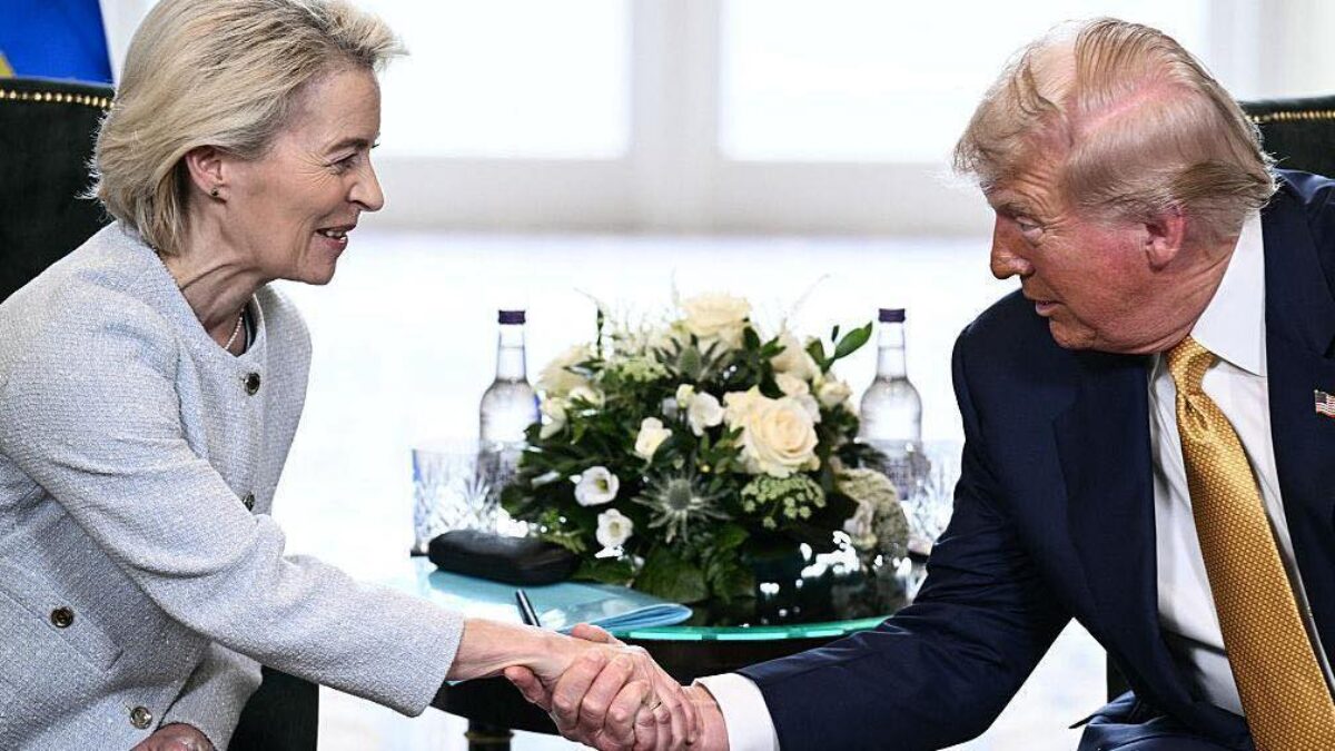 MAKE AMERICA RICH AGAIN, teda spravme USA opäť bohatými