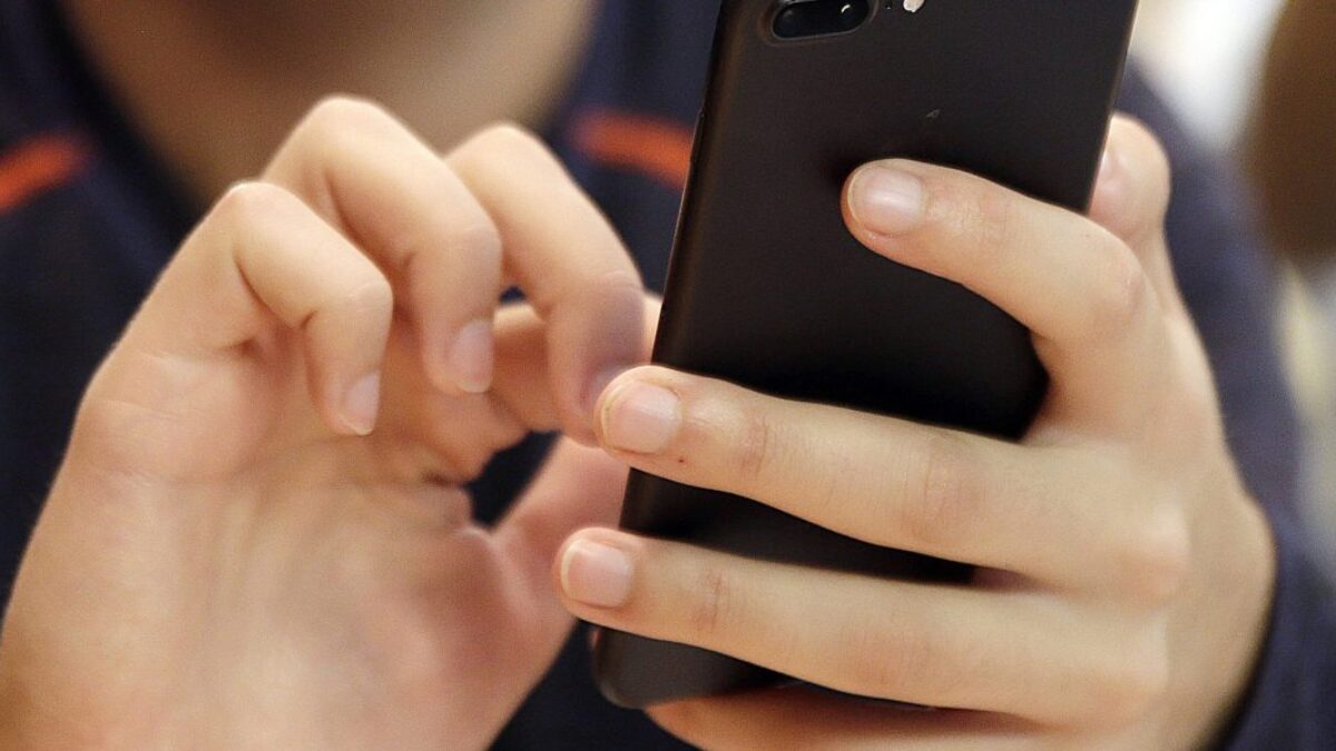 Hackeri aplikácie na čaj zverejnili online 72 000 obrázkov vrátane používateľských selfie.