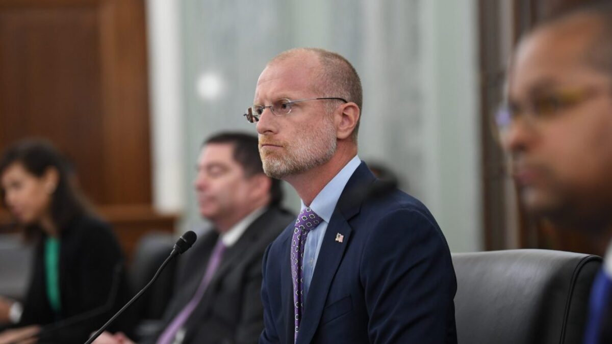 Regulátori schválili megafúziu Paramountu a Skydance za 8 miliárd dolárov.