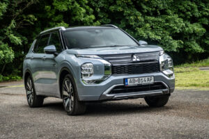Outlander PHEV