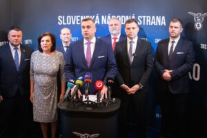 Slovenská národná strana vyjadruje plnú podporu pánovi premiérovi Robertovi Fico...
