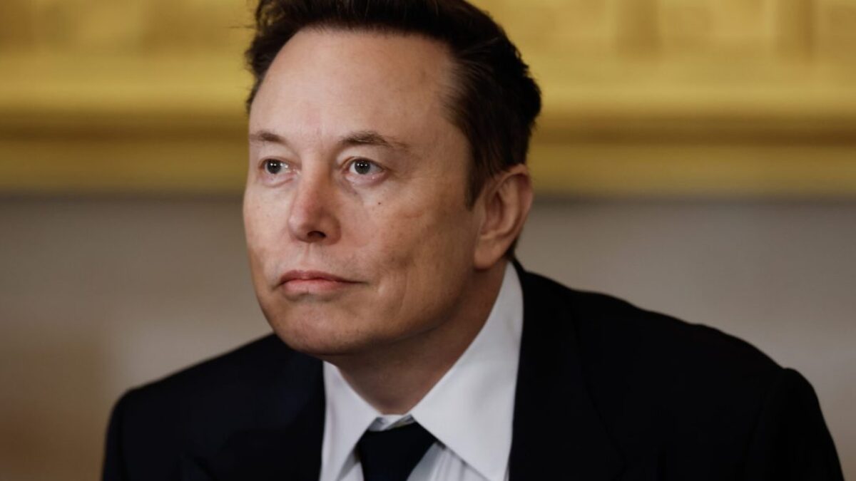 Elon Musk a niektorí demokrati ako Reid Hoffman majú spoločné názory na americký dlh