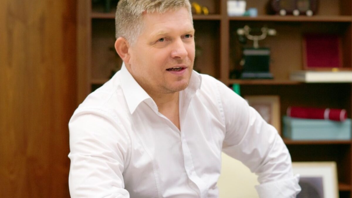 Ak Slovensko podporí 18. balík protiruských sankcií, definitívne sa ukáže, že na politickej scéne nezostáva nikto, kto by skutočne zastupoval záujmy slovenských občanov.