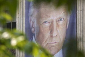 Trump trvá na termíne ciel 1. augusta, kým akcie naďalej klesajú