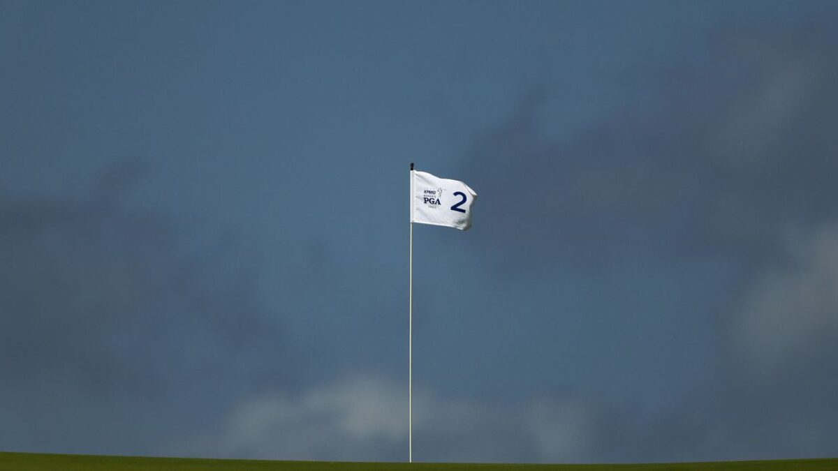 Streľba jamky na prvý pokus v golfe je dosť náročná