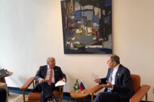 Stretnutie ministrov zahraničných vecí Ruska a Brazílie na začiatku summitu BRIC...