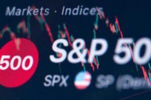 Kyla Scanlon vkladá 50 dolárov každý mesiac do S&P 500 bez ohľadu na to, čo...