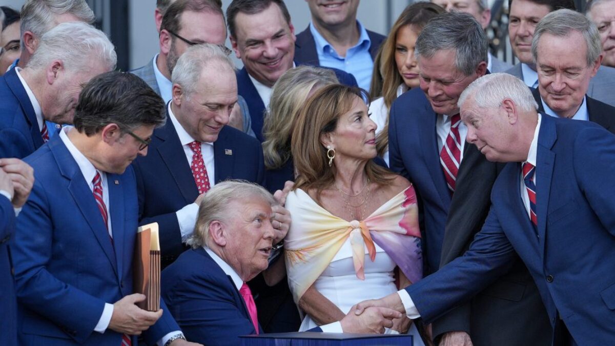 Trump podpísal One Big Beautiful Bill: Čo to znamená pre vaše peniaze.