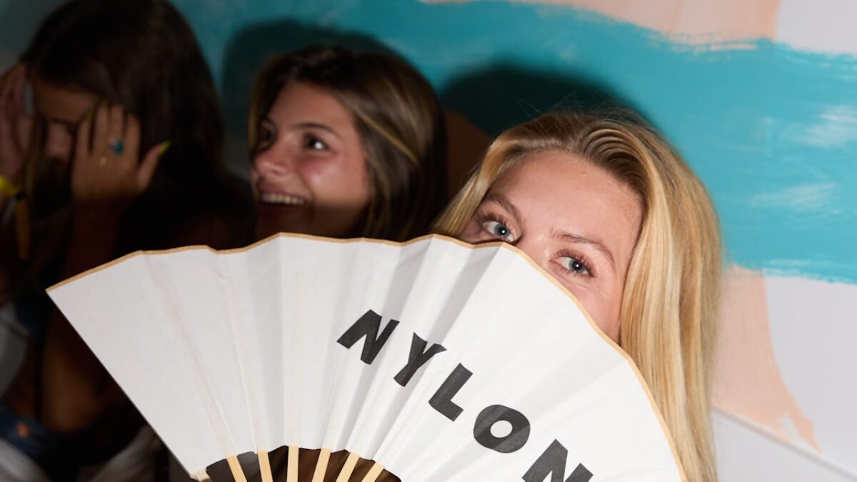Predletná večera NYLONu pred 4. júlom bola len pre dievčatá.