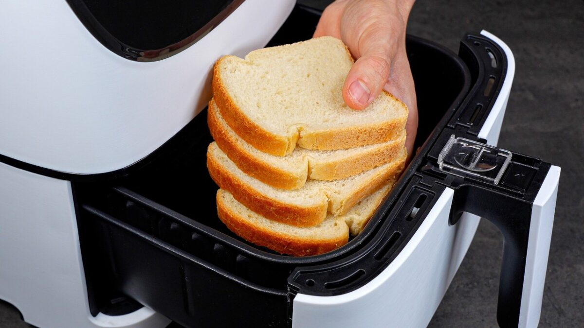Zober 8 plátkov toastového chleba a fritézu – Moja rodina sa z toho ZBLÁZNILA!