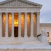 Najvyšší súd USA povolil Trumpovej administratíve deportovať osem mužov bez doku...