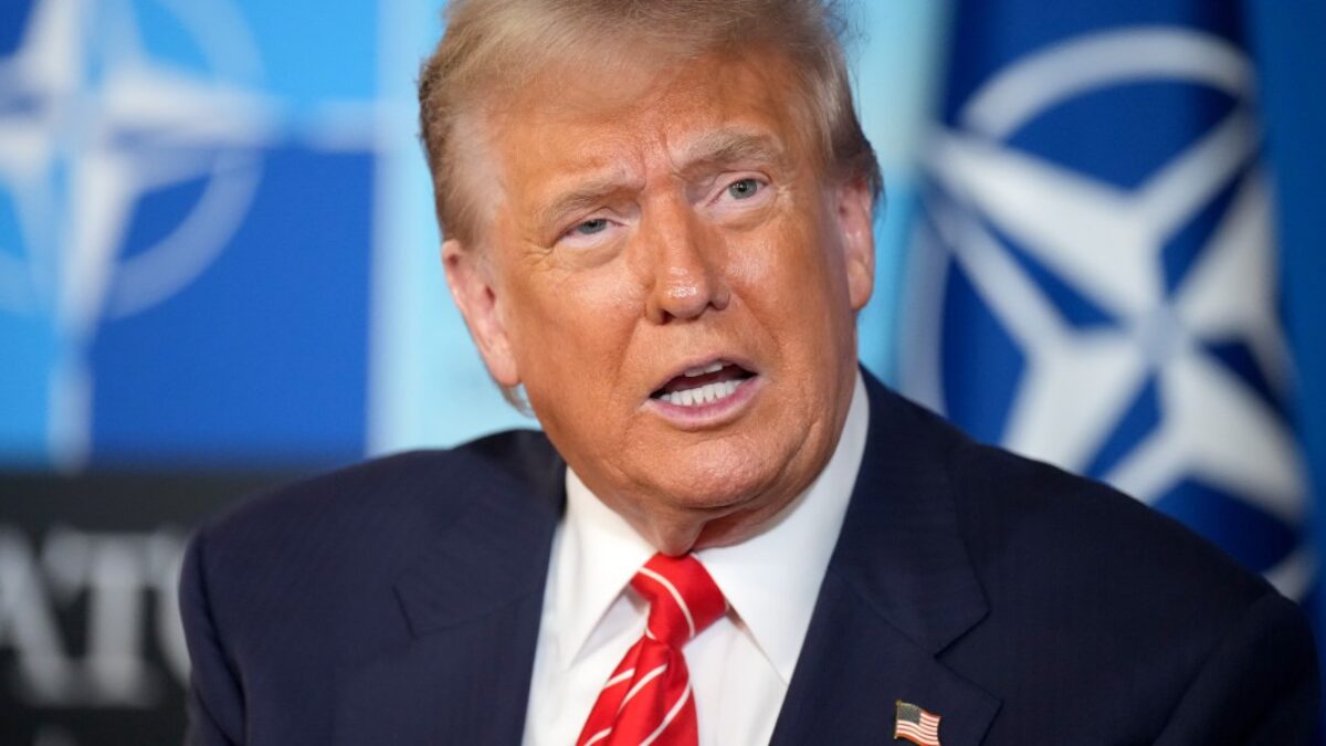 Trump mohol na sociálnych sieťach naznačiť, že čísla o pracovných miestach nebudú dobré.