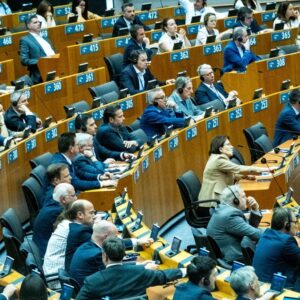 Vedúci predstavitelia Európskeho parlamentu dostali významné zvýšenie platu.