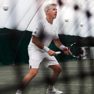 Bill Ackman sa snaží stať najstarším tenistom, ktorý získa profesionálne body.