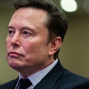 Musk preberá vedenie predaja Tesly v Európe a USA po Afsharovom odchode.