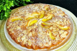 Jemná sezónna torta, ktorá sa rozplýva na jazyku