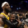 Najnovšie správy o LeBronovi Jamesovi vyvolávajú viac otázok než odpovedí.