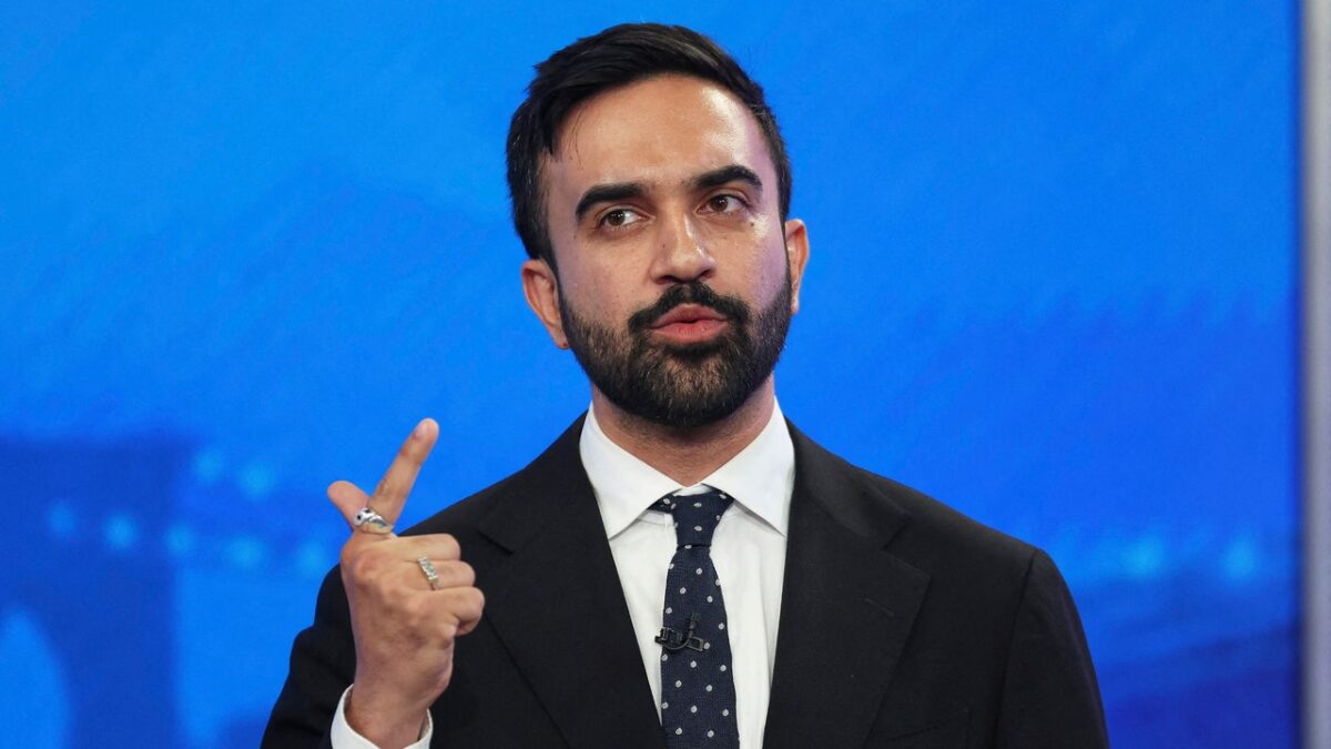 Zohran Mamdani chce pracovať s miliardármi, zároveň tvrdí, že miliardári by nemali existovať.