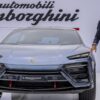 Generálny riaditeľ Lamborghini varuje, že clá dokonca prinútili aj ich najbohatš...
