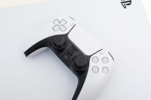 Sony prenesie colné náklady na amerických spotrebiteľov zvýšením cien konzoly Pl...