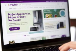 Finančný riaditeľ Wayfair tvrdí, že predajcovia na trhovisku spoločnosti s objem...