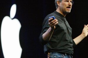 Prvý šéf Steva Jobsa v Silicon Valley odmietol ponuku na kúpu tretiny Applu za 5...