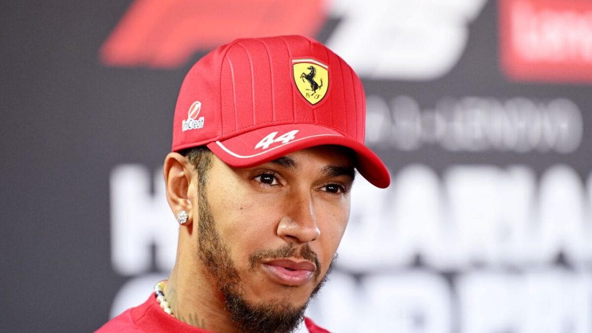 Lewis Hamilton v Maďarsku nešetril kritikou: „Som nanič, úplne nanič.“
