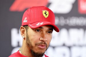 Lewis Hamilton v Maďarsku nešetril kritikou: „Som nanič, úplne nanič.̶...
