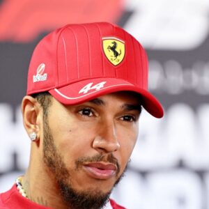Lewis Hamilton v Maďarsku nešetril kritikou: „Som nanič, úplne nanič.̶...