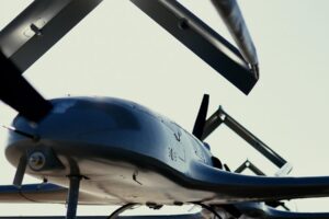 Útoky dlhého dosahu a export námorných dronov.