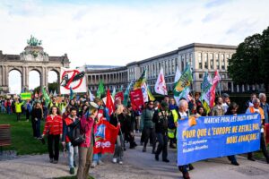 Aktivisti vedú trojdňový pochod na Brusel proti „deregulačnej vlne“ ...