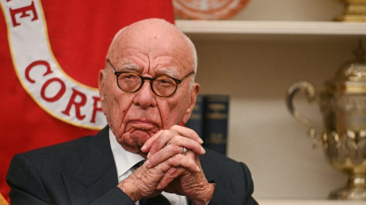 Murdoch nazýva Trumpovu žalobu v prípade Epsteina „urážkou“ slobody prejavu.