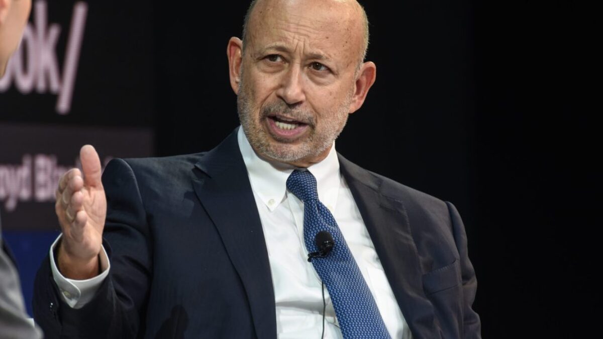 Bývalý generálny riaditeľ Goldman Sachs počas krachu v roku 2008 tvrdí, že trhy sú „pripravené“ na krízu.